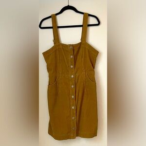 Levi Strauss Small corduroy button up dress. Side pockets, belt loops